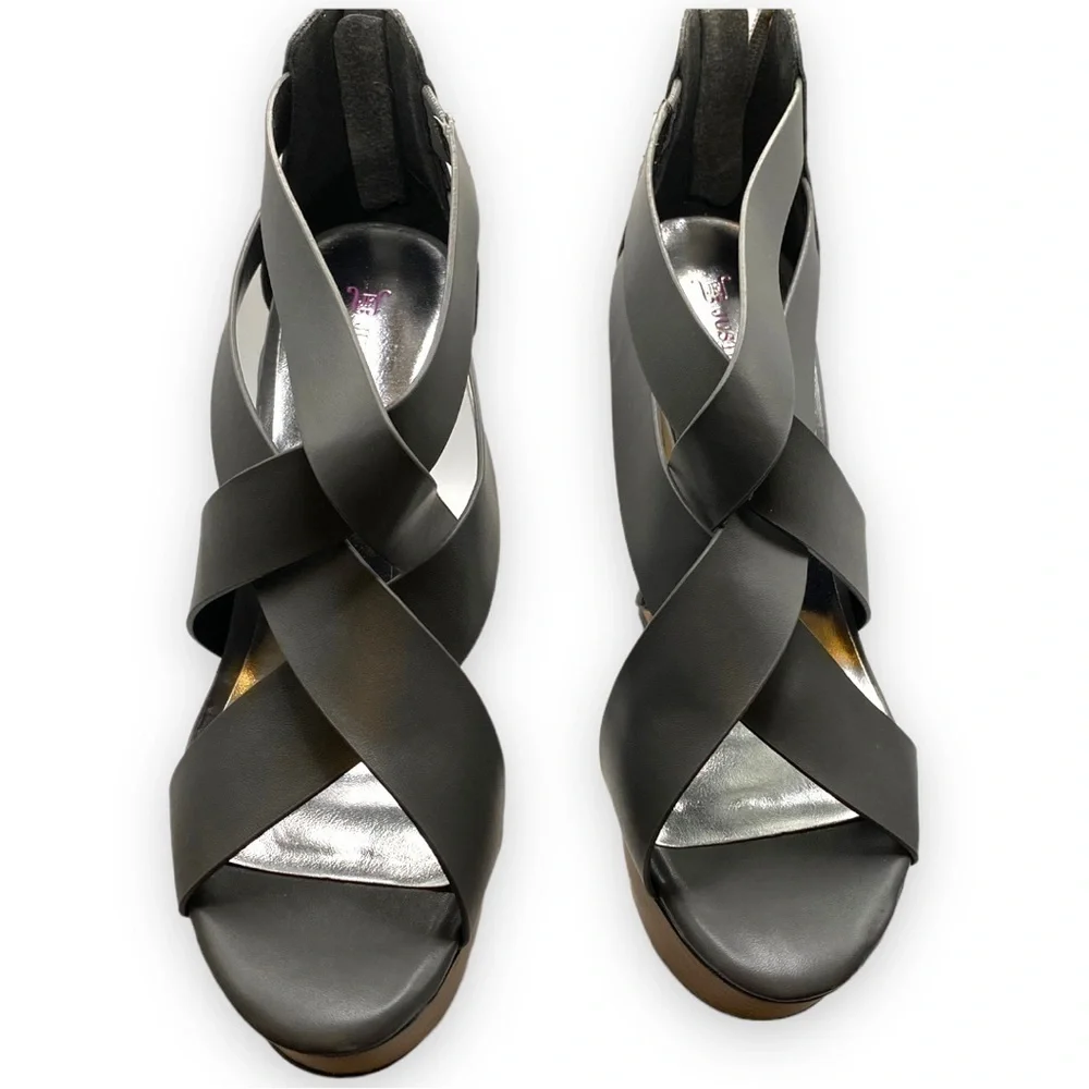 𝅺just Fab Hazel Gray and Brown Platform Heeled Sandals | Size 8.5